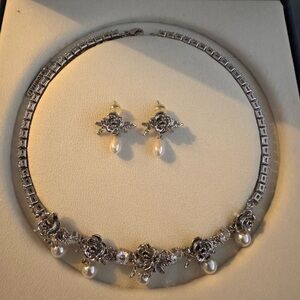 Elegant Rose Costume Pearl Necklace and Earring Set